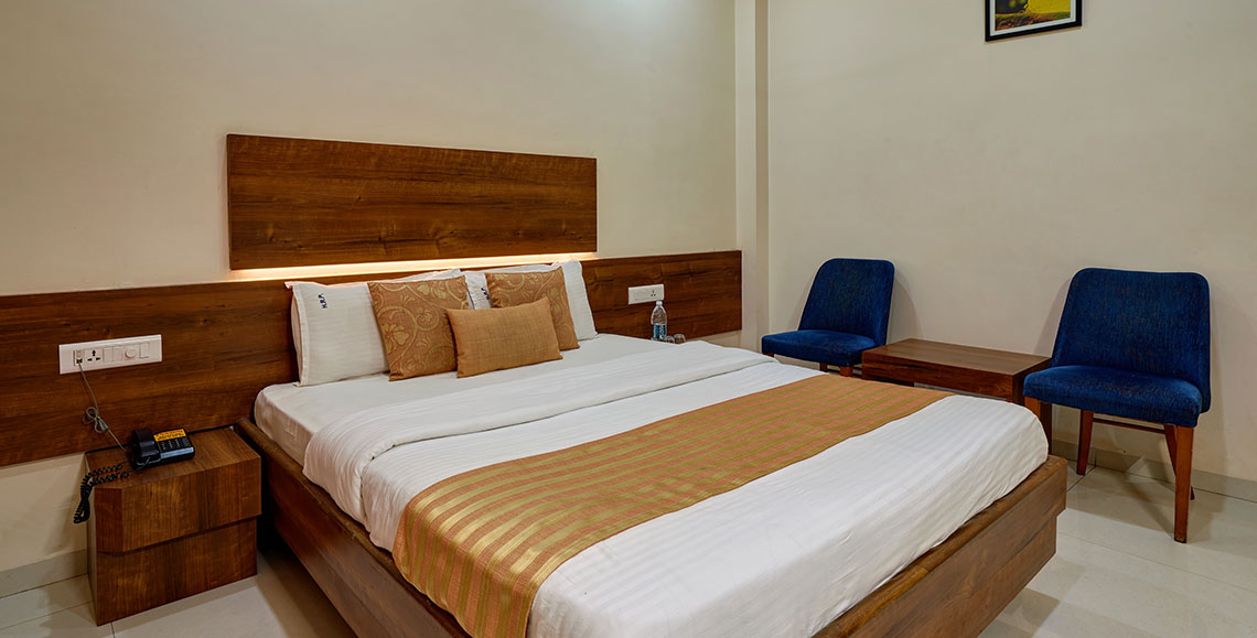 Super Deluxe Room Hotel Rajpurush Kolhapur